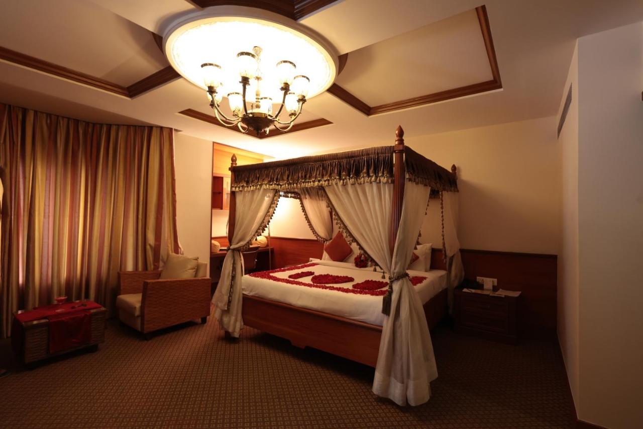 Hotel Cenneys Gateway Salem Eksteriør billede